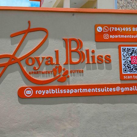 Royal Bliss Apartment Suites كينغستاون المظهر الخارجي الصورة